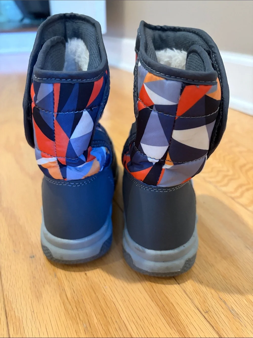 Children's Waterproof Winter Boots - Gray & Orange Geometric